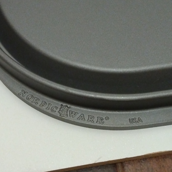 Nordic Ware Reversible Grill/Griddle (USA) - Picture 4 of 6